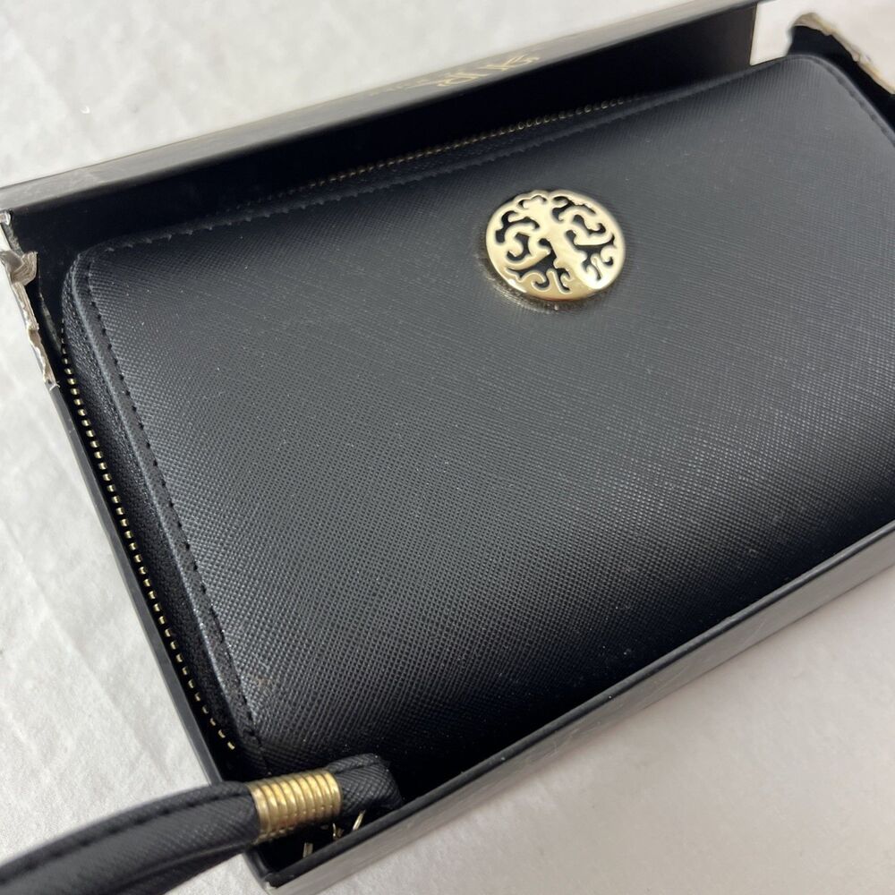 Rebecca & Rifka - Black Leatherette Zipper Wallet With Gold-Tone Accent - NIB - Picture 2 of 7